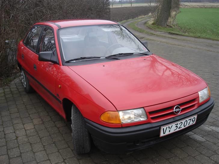 Opel Astra f 1,6i [Tidl. bil] billede 3