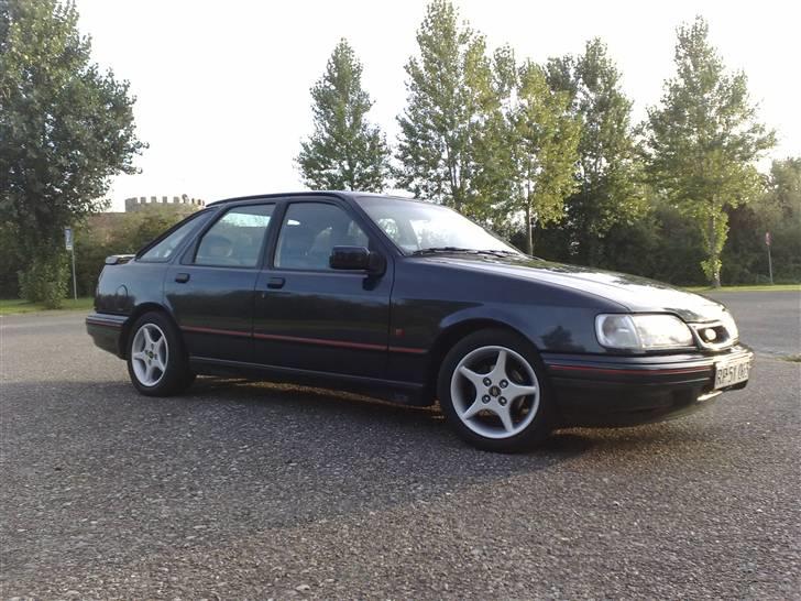 Ford Sierra 2.0 GT Totalskadet billede 1