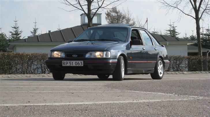 Ford Sierra 2.0 GT Totalskadet billede 2