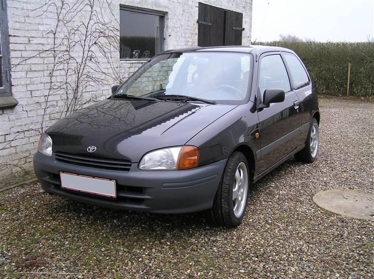Toyota Starlet billede 2
