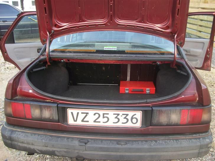 Ford Sierra 2.0 DOCH ¤SOLGT¤ billede 3