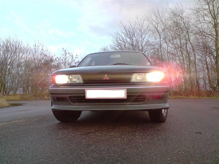 Mitsubishi Galant 2,0 GTI 16V SOLGT! - Gammel front billede 7