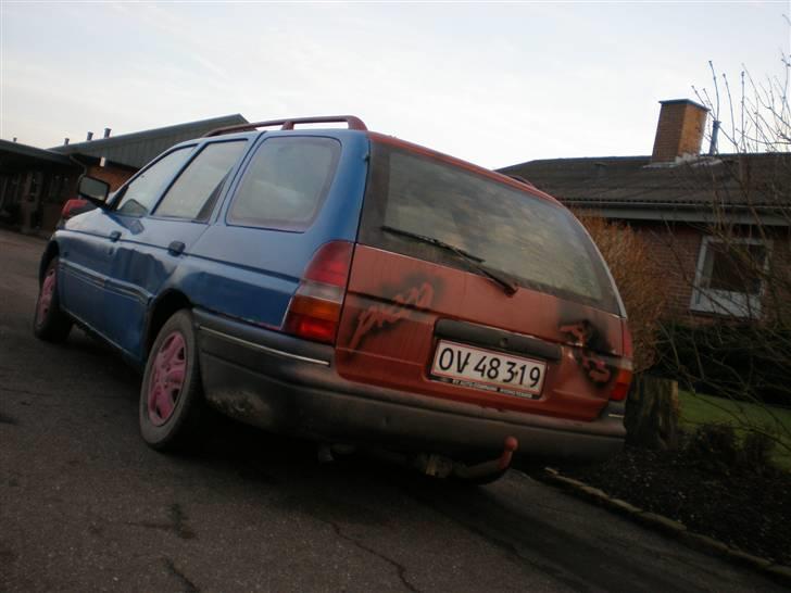 Ford Escort Van ~DØD d. 18/1~ - Emblem fri bagende ;) billede 11