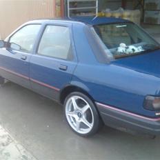 Ford Sierra 2.0 Plaza