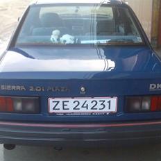 Ford Sierra 2.0 Plaza