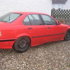 BMW e36 4dørs "SOLGT"