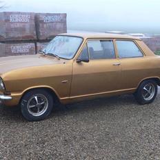 Opel kadett b solgt 
