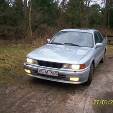 Mitsubishi galant.. kørt til op hug