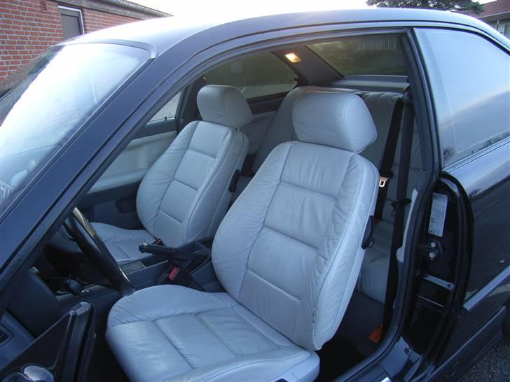 BMW 318 is Coupe -SOLGT- billede 3