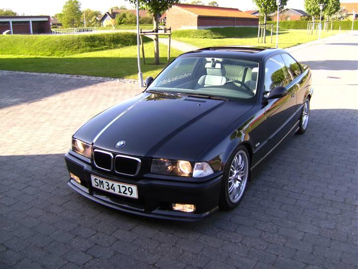 BMW 318 is Coupe -SOLGT- billede 8