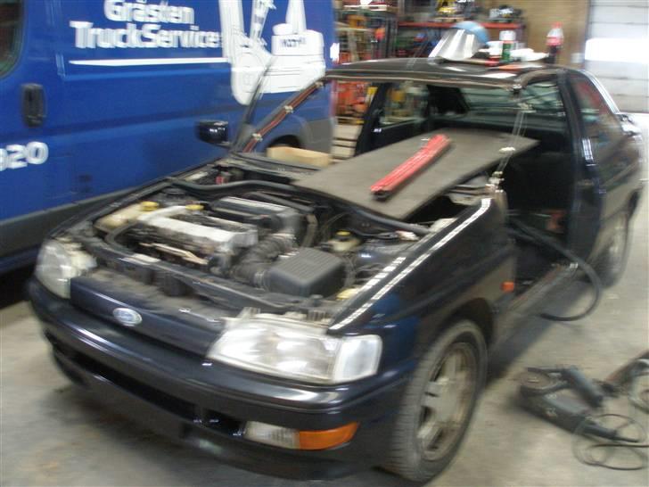 Ford Escort RS 2000 SOLGT - samme billede bare drejet billede 3