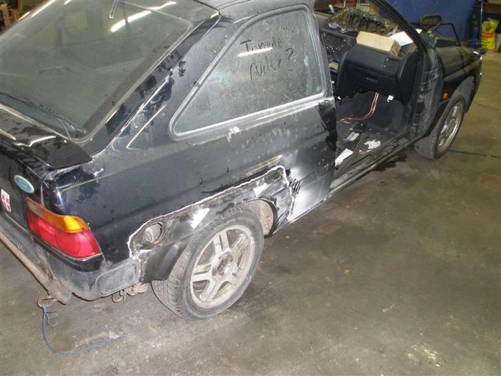 Ford Escort RS 2000 SOLGT billede 10