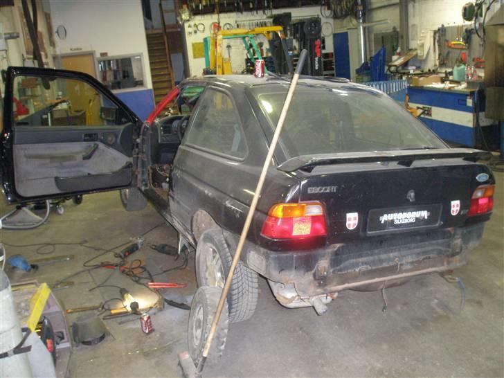 Ford Escort RS 2000 SOLGT billede 13