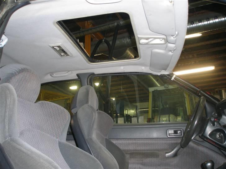 Ford Escort RS 2000 SOLGT - Himmel og kabine samlet igen.  billede 19