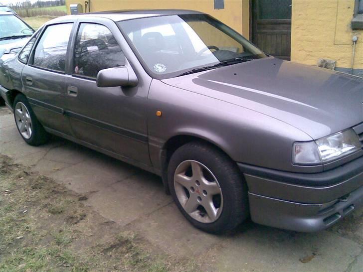 Opel vectra 4x4 SOLGT billede 3