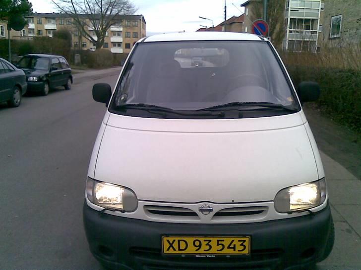 Nissan serana 1,6i  billede 7