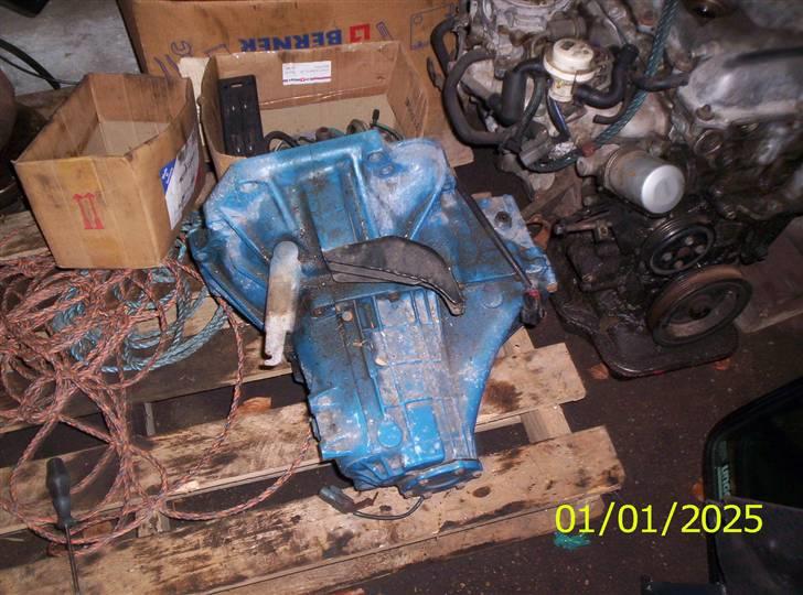 Nissan primera  solgt - min gamle gearkasse som er simmet til 15% som jeg skal ha i når den anden motor kommer i billede 12