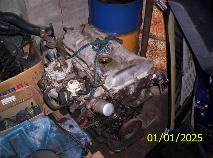 Nissan primera  solgt - min gamle motor som blir renoveret og trimmet lidt til den gode side (er igang) billeder kommer i album lidt senere billede 13