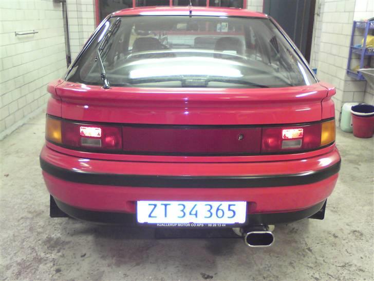 Mazda 323F 1.6 16V GLX (SOLGT) billede 6