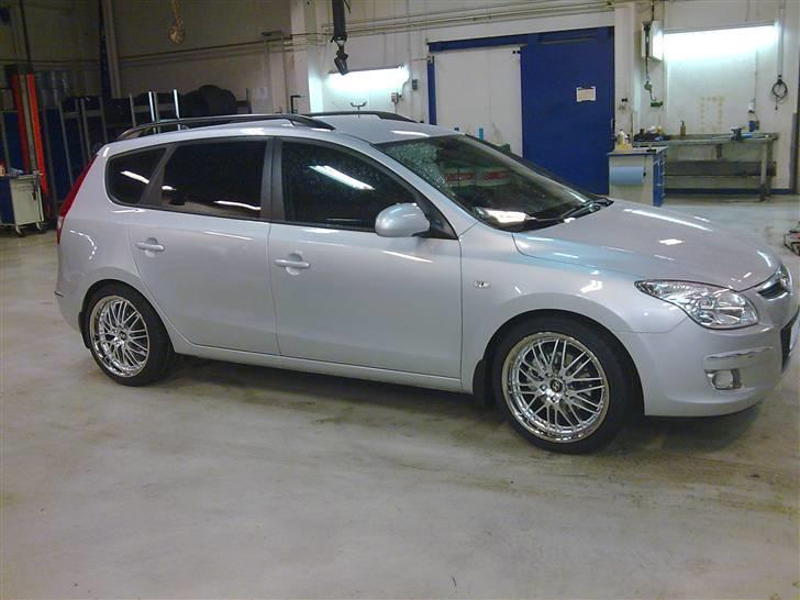 Hyundai i 30 cw Comfort SOLGT - Det færdige resultat billede 1