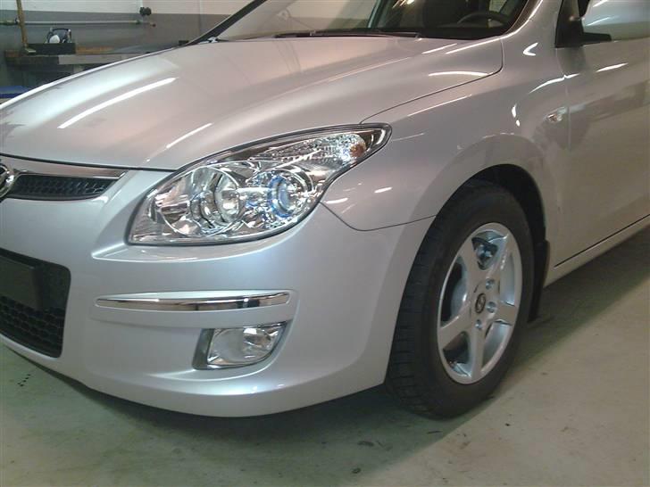 Hyundai i 30 cw Comfort SOLGT - Sænket og med vinter alu billede 4