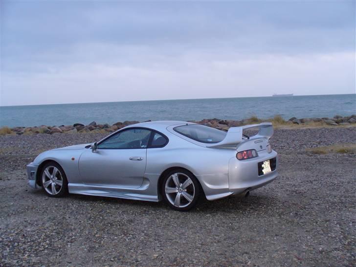 Toyota Supra MKIV billede 1
