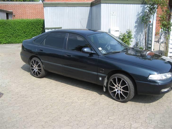 Mazda 626 totalskadet !! :( billede 4