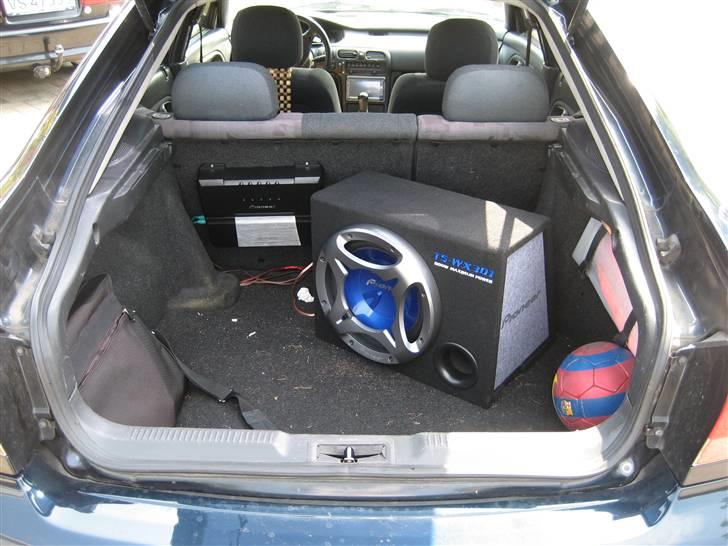 Mazda 626 totalskadet !! :( billede 7