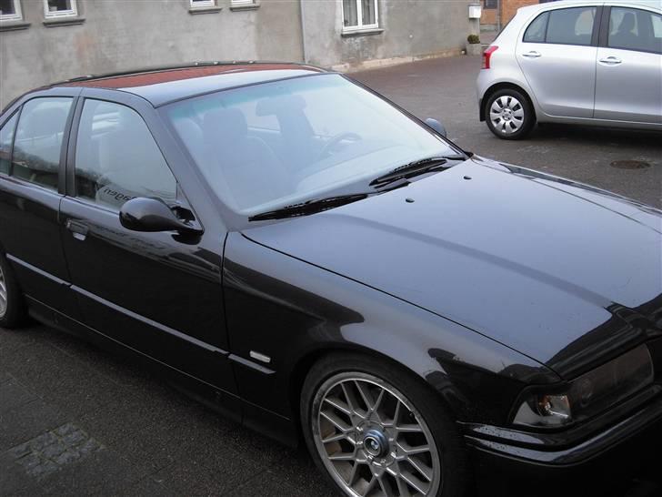 BMW E36 320i SOLGT billede 5