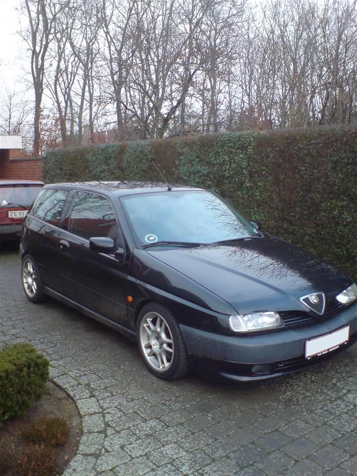 Alfa Romeo 145 billede 13