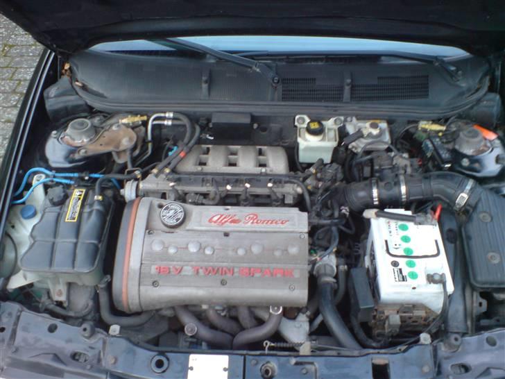 Alfa Romeo 145 billede 14