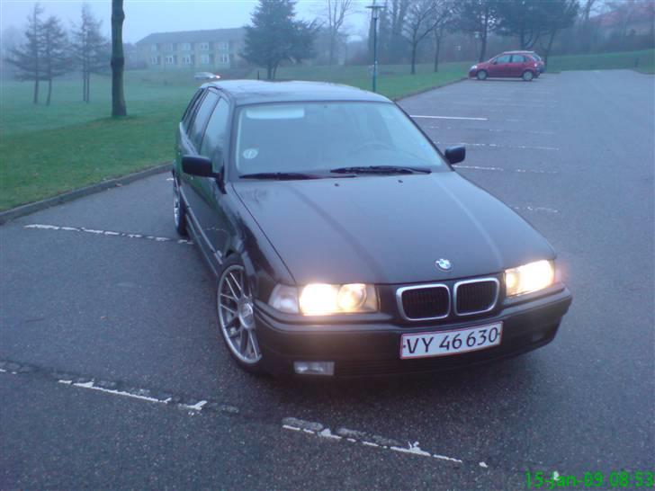 BMW 325 TDS Touring** Solgt** billede 3