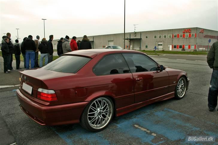 BMW 320i E36 Coupé *SOLGT* billede 19