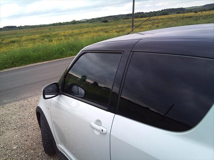 Suzuki Swift" D´ Hvide Gang$ter billede 3