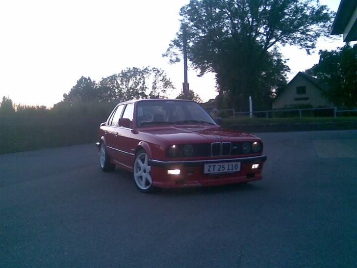 BMW E30 2,0i M-tech  billede 2