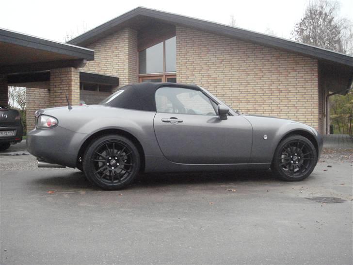 Mazda MX 5 NC *Solgt* - Grå dag, tid til at pille fælgene af. billede 10