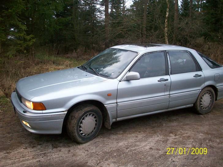 Mitsubishi galant.. kørt til op hug billede 2