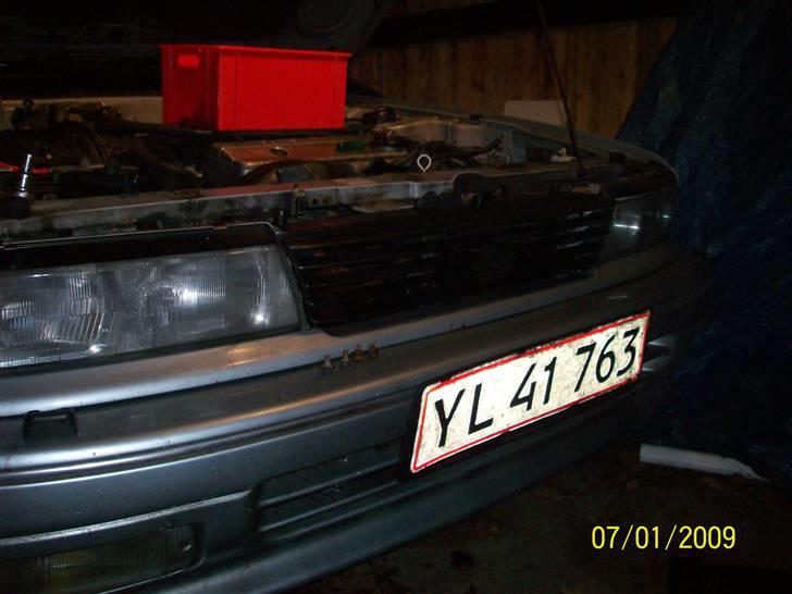 Mitsubishi galant.. kørt til op hug - er ved at skifte køleren billede 6