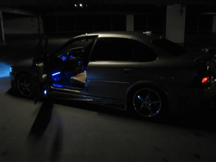 Opel vectra b cdx (solgt) billede 1