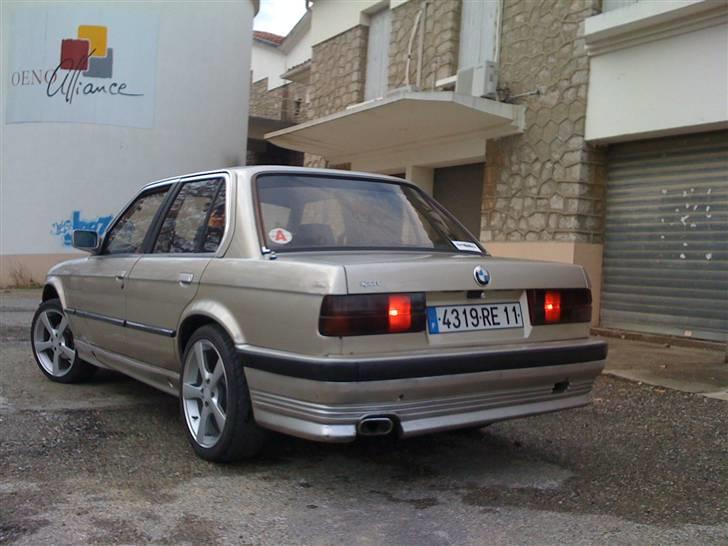 BMW 320i E30 *byttet* billede 4