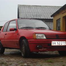 Peugeot 205 xl byttet