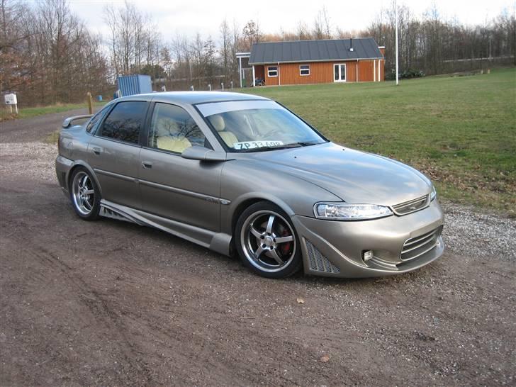 Opel vectra b cdx (solgt) billede 2