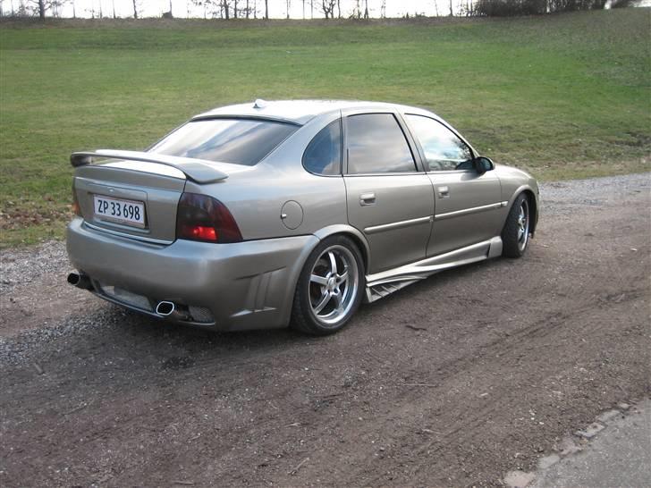Opel vectra b cdx (solgt) billede 4