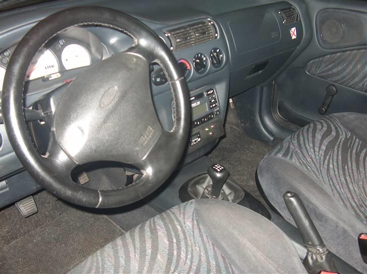 Ford Escort 1.8 16v SOLGT - i vinters billede 2