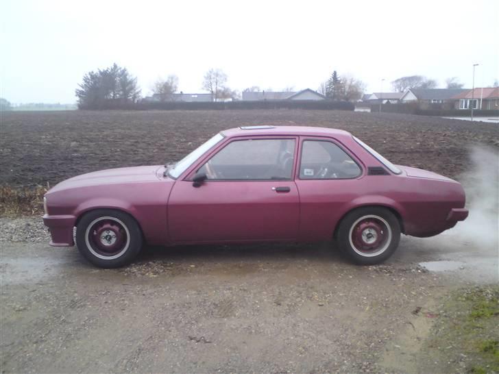 Opel ascona b solgt billede 1