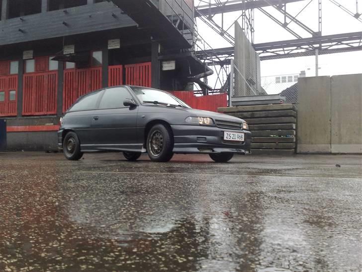 Opel Astra F 2.0 8v   SOLGT billede 1