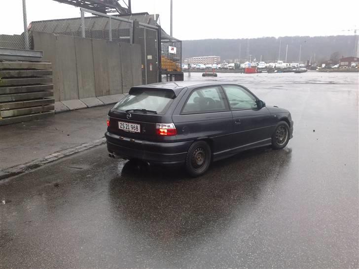 Opel Astra F 2.0 8v   SOLGT billede 3