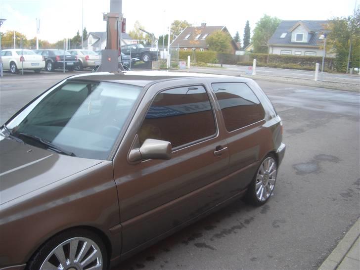 VW Golf 3 Ccr Rotrex - Toned Ruder  35% lys gennemgang i de 4 sideruder og 20% i den bagerste.. Fælgene er solgt ! billede 3