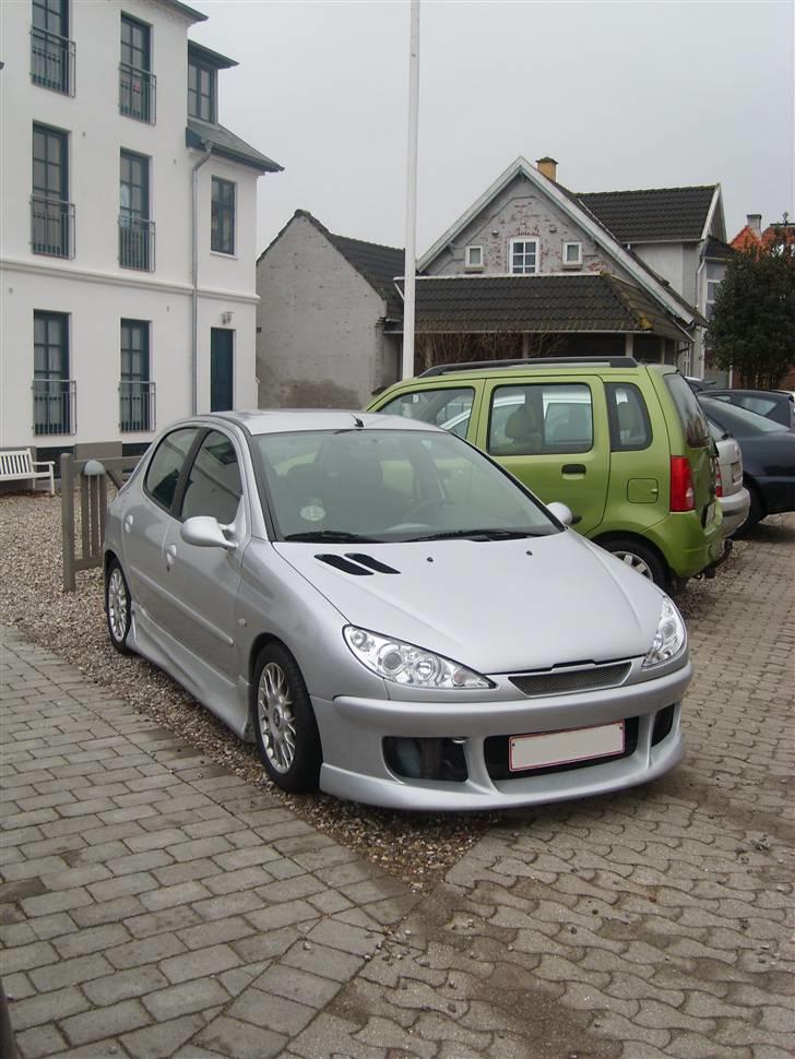Peugeot 206 SOLGT billede 3