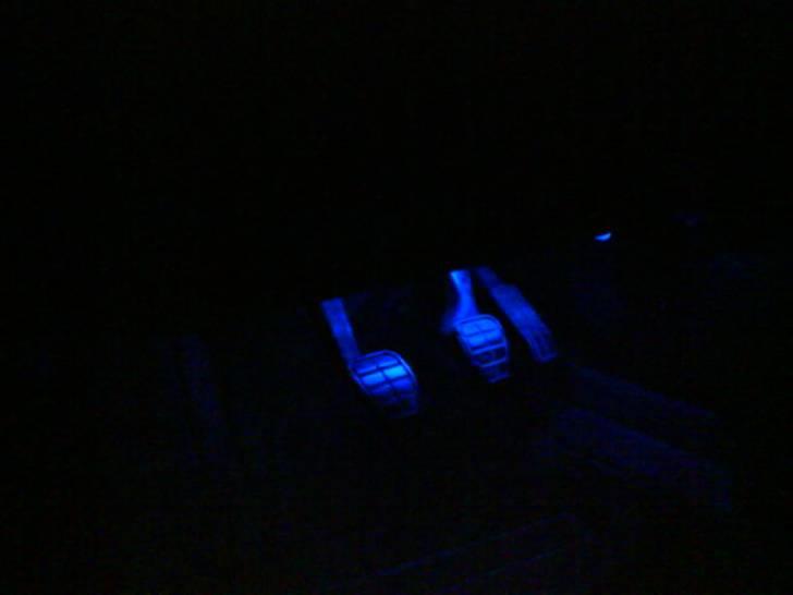 VW Golf 3 - Neon installeret oppe foran billede 9